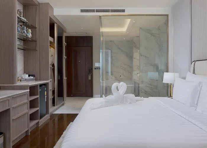 Hotel La Plante 5*